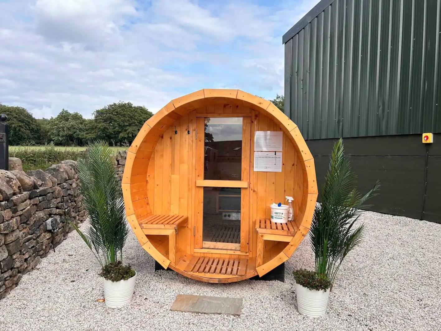 Clover Lodge Chesterfield Exterior photo